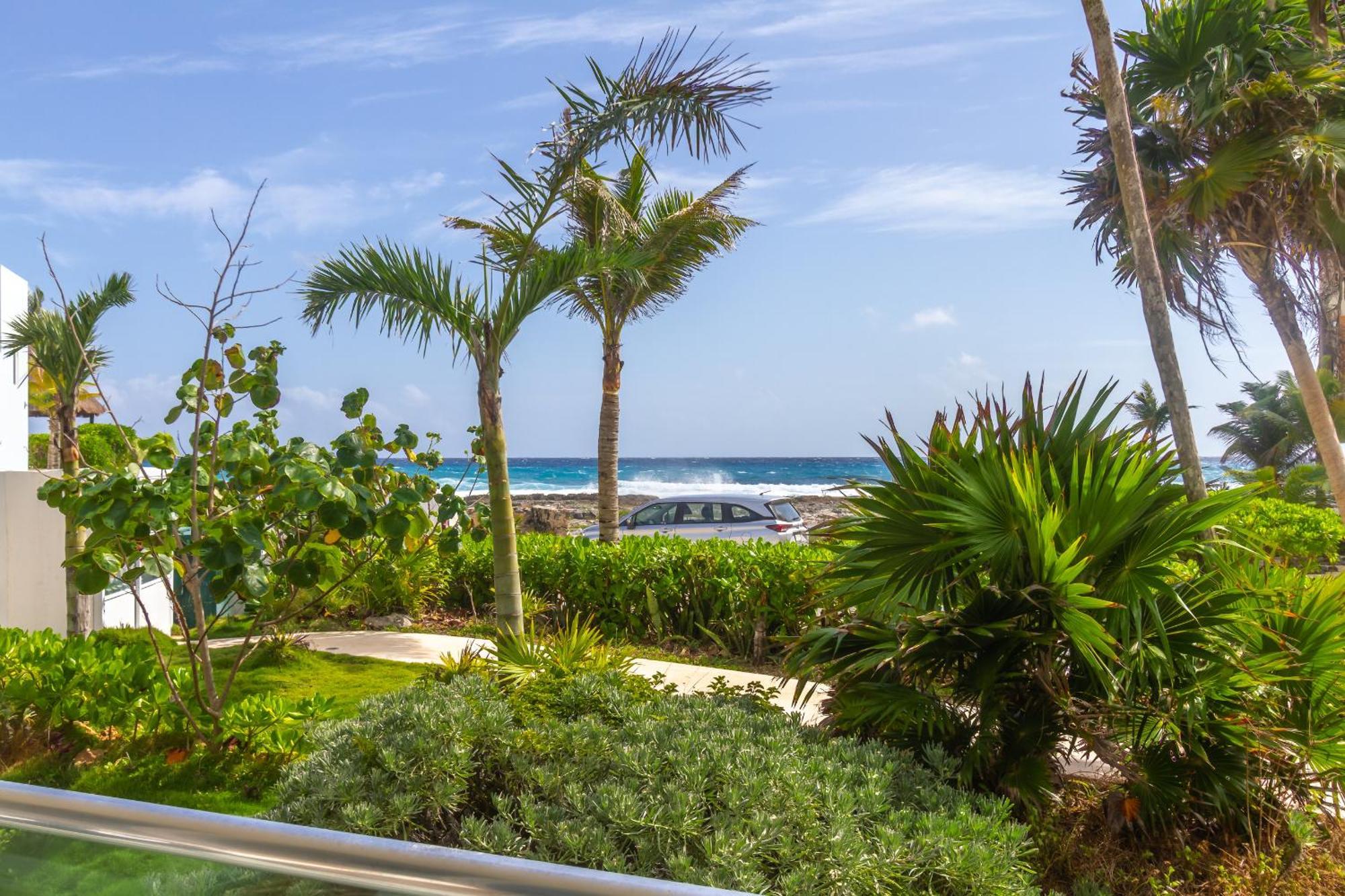 Santamar By Tao Beach Condos With Pool & Walk To Ocean Акумал Екстериор снимка