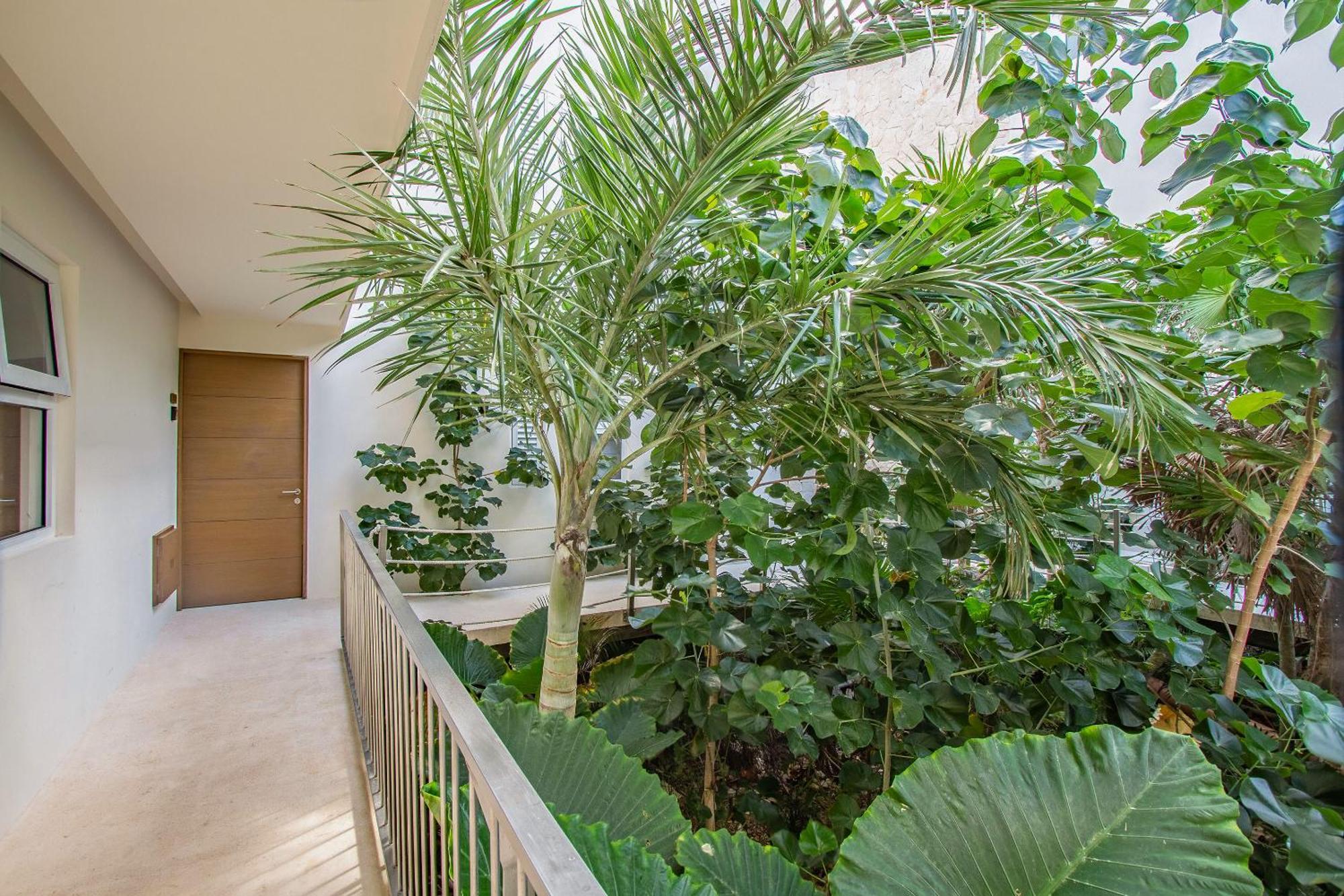 Santamar By Tao Beach Condos With Pool & Walk To Ocean Акумал Екстериор снимка